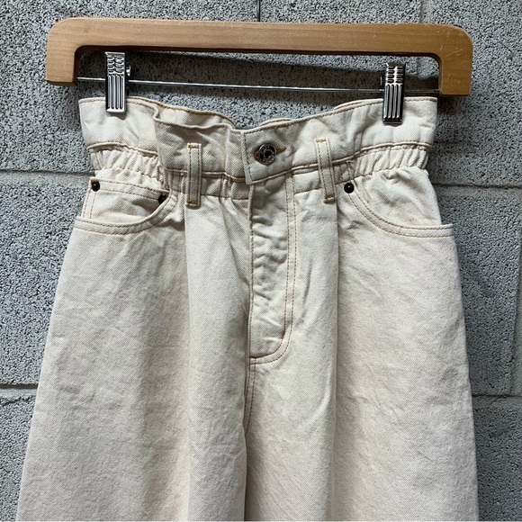 NWT ASOS Lightweight Paper Bag Jeans in White - Picture 7 of 7